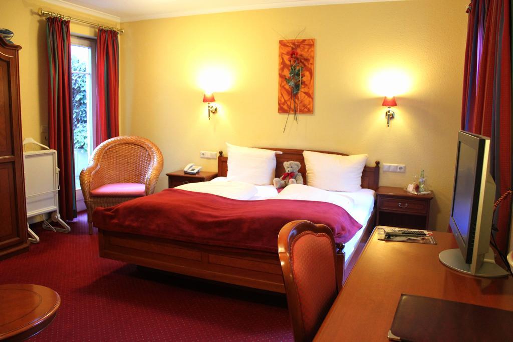 Hotel Garni Wiestor Юберлінген Номер фото