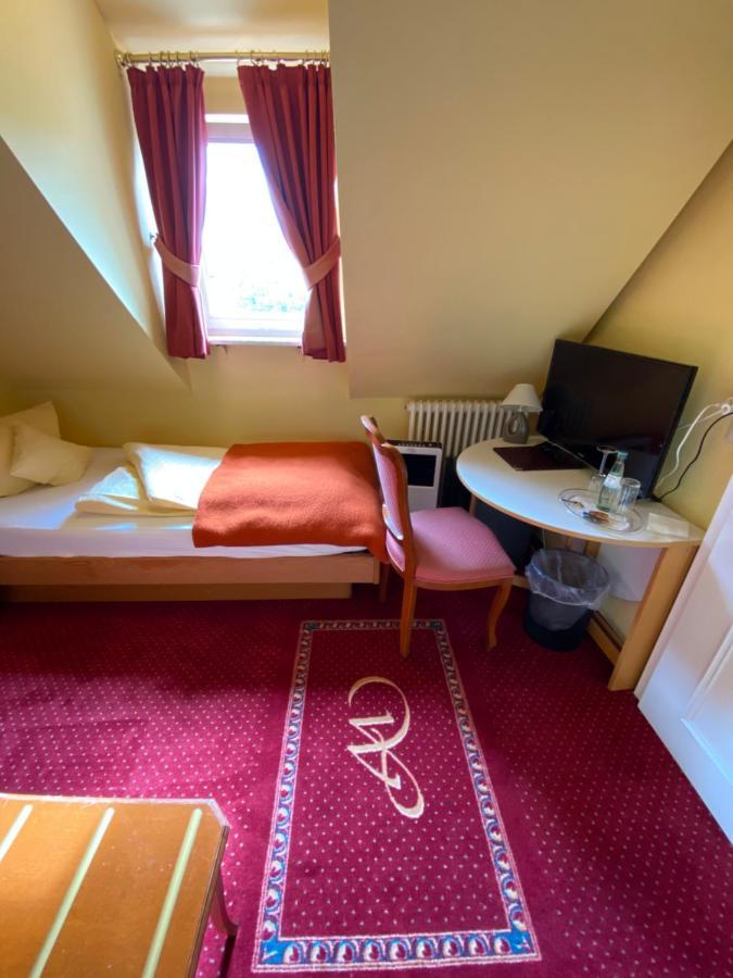 Hotel Garni Wiestor Юберлінген Екстер'єр фото